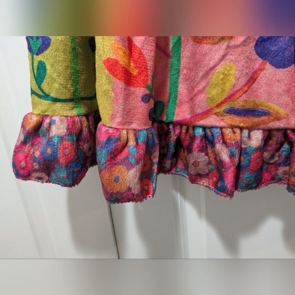 Floral Multicolor Bath Towel - Picture 7 of 7